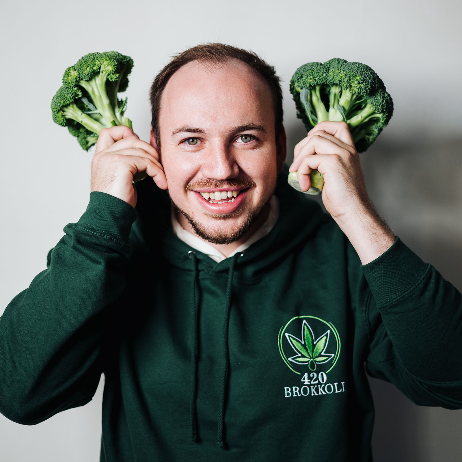 420brokkoli-echte-bl-ten-im-banktresor-mediorbis